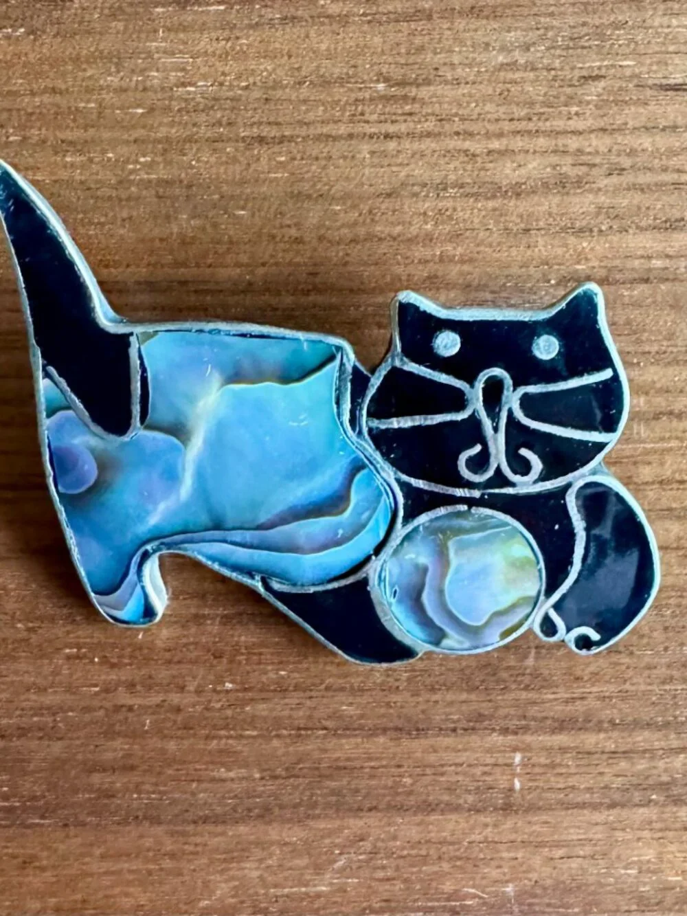 Vintage ALPACA MEXICO Silver Cat Brooch Pin with Black Enamel and Abalone Inlay